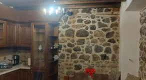 Andromahi Stone House - Image 5