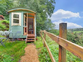 Shepherds Hut near Exmoor National Park - Image 4
