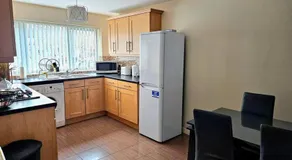 Baltic Townhouse, 4 Bed, Parking - Pass the Keys - Image 5