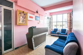 OYO Flagship 22101 Shree Raksha Comforts - Image 3
