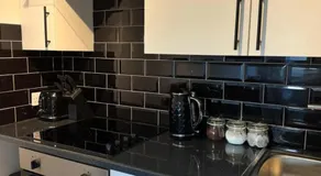 Moderne-Appartement-Salle de bain privée - Image 5