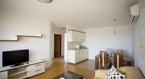 Sunflower Apartment Moravske Toplice - Image 2