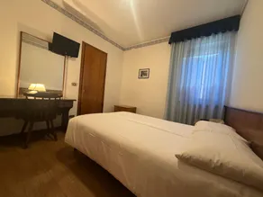 Hotel International - Image 1