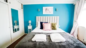 Spacious 5bed House Free Parking Close To Heathrow - Image 1