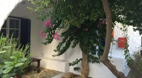 Utopia Hotel Apartments - Image 5