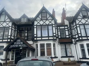 The Tudor House Hotel - Image 3