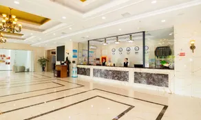 Huading Hotel - Image 3