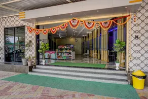 Neelkanth Hotel And Restaurant - Image 4