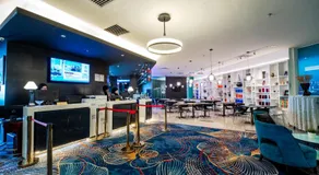 UTM Hotel & Residence - Image 4