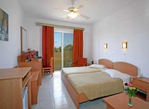 Pyli Bay Hotel - Image 4