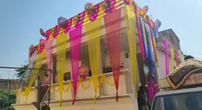 Daya Home Stay 1 km to Sangam Mahakumbh - Image 5