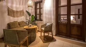 Syros Wellness Luxury Suites - Image 5