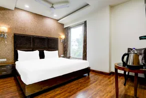 Townhouse Oak Ahmedabad Junction - Image 2