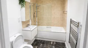 Luxury Apartment Near Chelsea & Imperial Wharf - Image 5