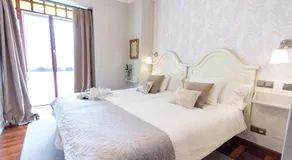Cuatro Caminos Rooms - Image 2