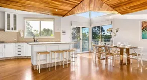 Blairgowrie Beachside Retreat Solar Heated Pool - Image 3