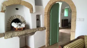 Villa Lemonia - Guest House - Image 2