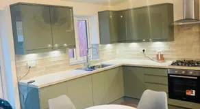 Royal Wharf Inn - Image 3