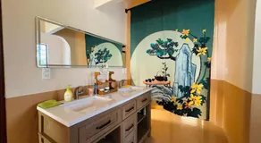 Rustic Homeaway - Stay with the local - Image 4