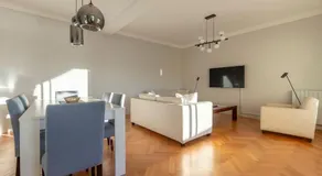 Apartment with large terrace & sea view over Nice - Image 4