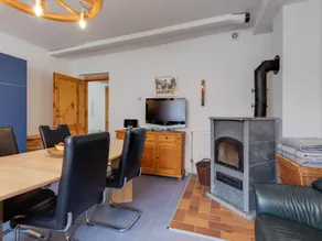 Beautiful Holiday Home in Jürgenshagen with a Trampoline - Image 4