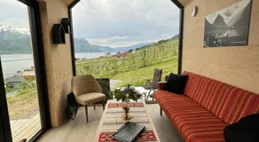 Cabin in the orchard - Image 4