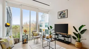 Luxury Cozy Apartment with Gym, Parking, Cinema & Game Room - Image 2