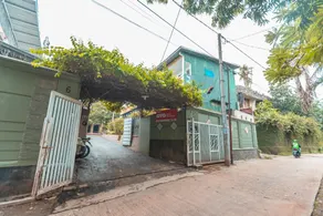 OYO 2229 Dolfie Residence - Image 3