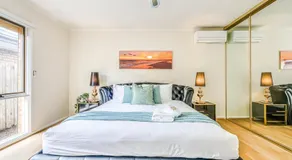 StayAU Pet-Friendly 7Bed Spacious Retreat Morwell - Image 2