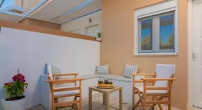 Suncourt Lux Rooms - Image 4
