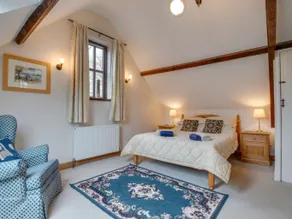 Luccombe Barn - Image 4