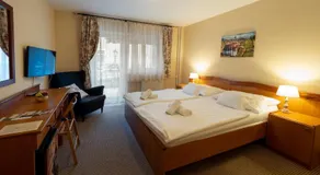 Hotel Cabernet - Image 2