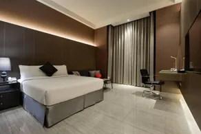 M Hotel - Image 3