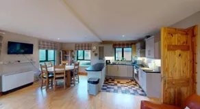 Luxury Waterfront Retreat I Private Sauna & Hot Tub - Image 2
