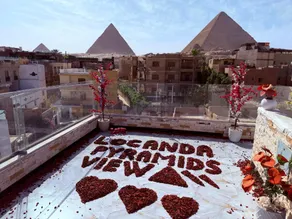 Locanda pyramids view - Image 3