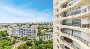 Bellevue appartement T2 terrasse & parking - Image 3