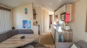 Caravan 132 - Image 2