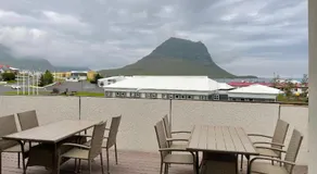 Helgrindur Guesthouse - Image 2