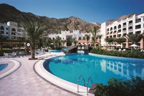 DoubleTree by Hilton Muscat Al Waha - Image 2