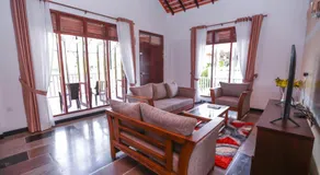 Rivershore Villas - Image 2