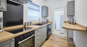 Host & Stay - Norton House - Image 2