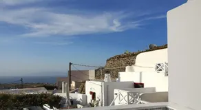 Cycladic House in Finikia Oia - Image 5