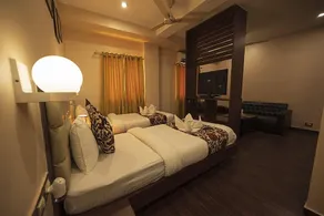 Rajdarbar Hotel & Banquets - Image 2