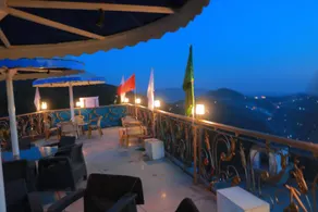 Burj A Zafar - Image 2