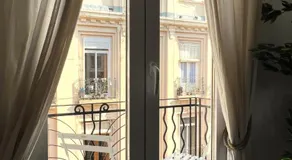 Maritime Apartamentos Cabañal - Image 3
