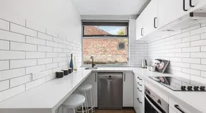Bright Stylist apartment in Richmond Terrace - Image 3