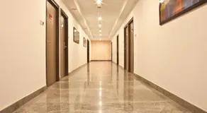 Hotel Sabareesh Park - Image 5