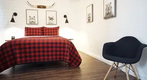 Miners Suite-Centrally Located in Shaver Lake - Image 2