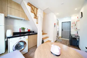 Myeongdong Artmonstay - Image 5