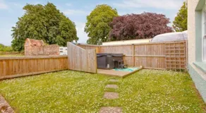 Countryside Annexe, with hottub, sleeps up to 4 - Image 4
